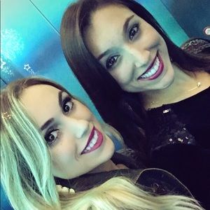 Meet your Posher, Janelle